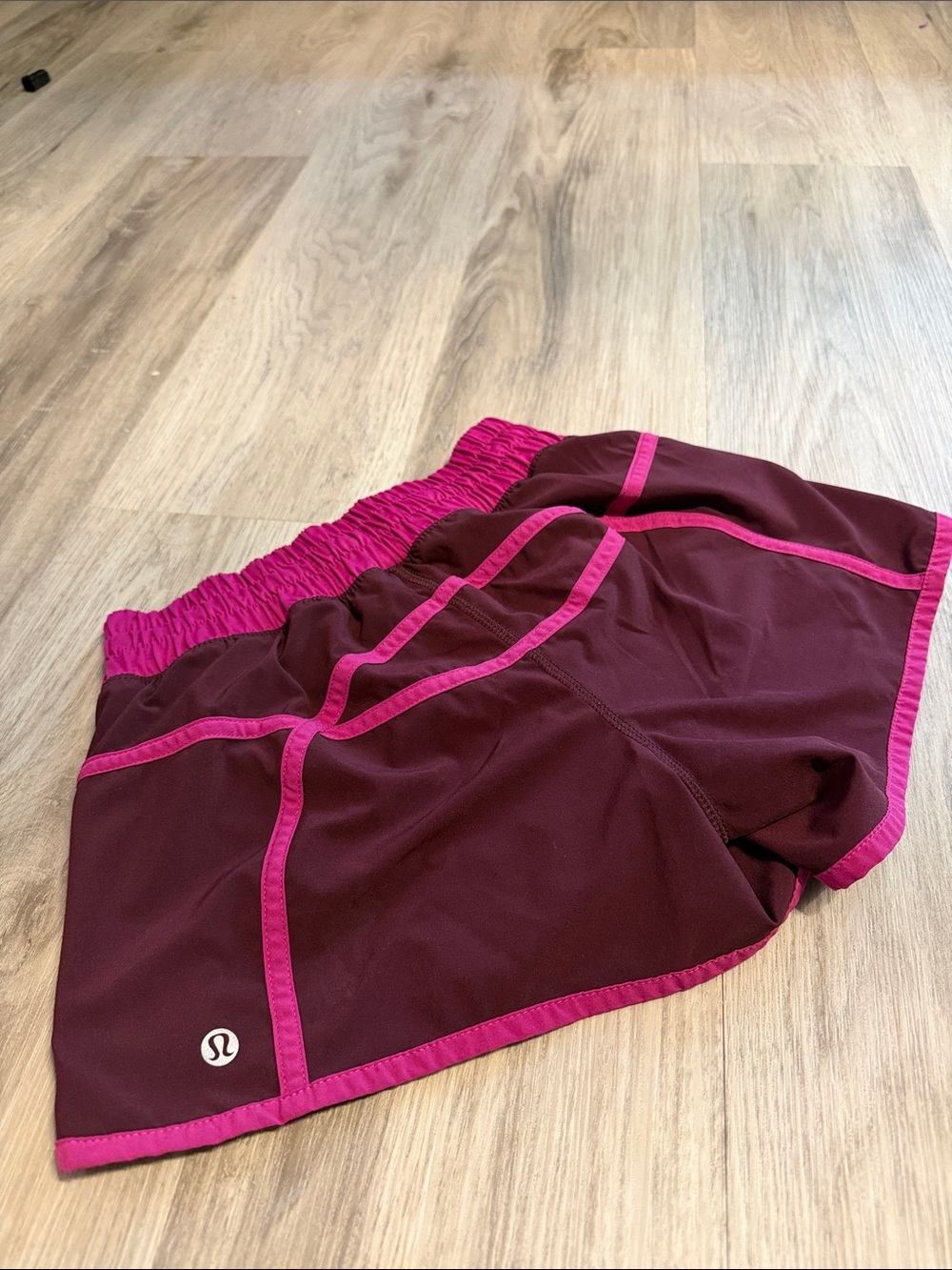 Lululemon Tracker Short size 4